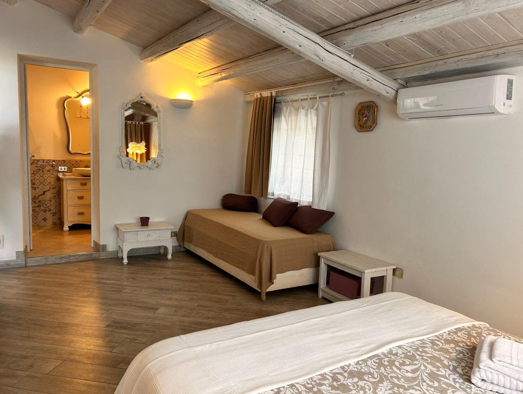 Hotel Casa Lo Iacono Petralia Sottana Esterno foto